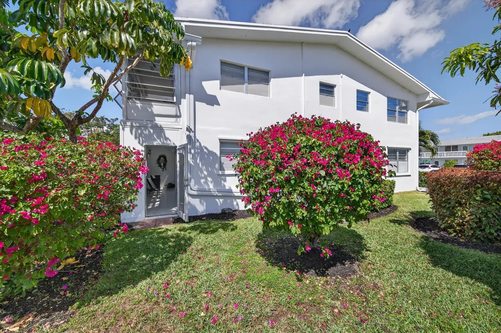 21 Harwood B Deerfield Beach FL 33442