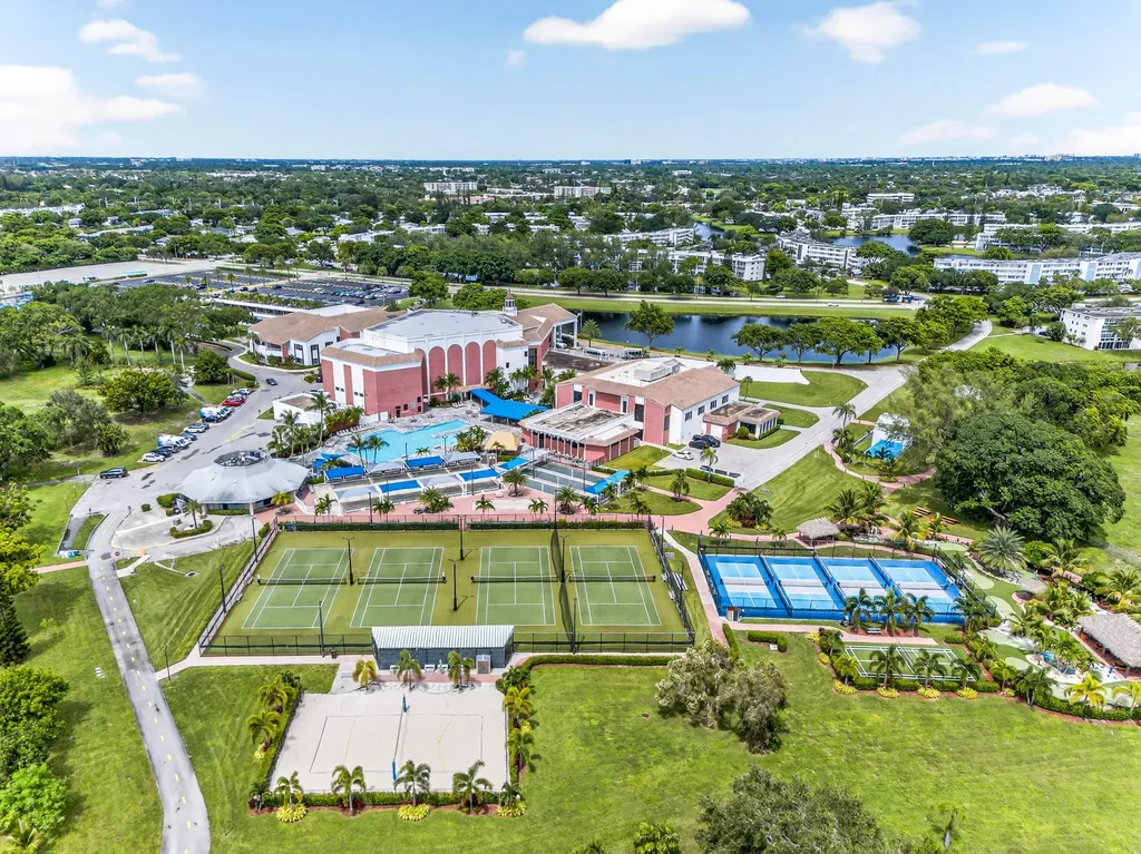 21 Harwood B Deerfield Beach FL 33442