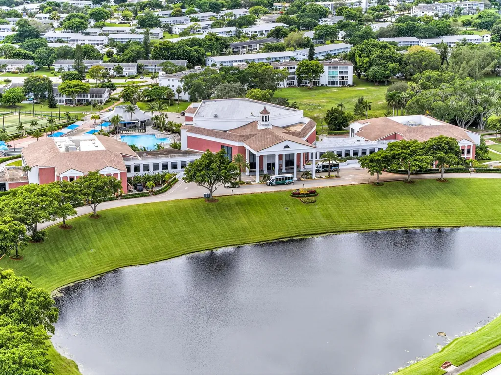 21 Harwood B Deerfield Beach FL 33442