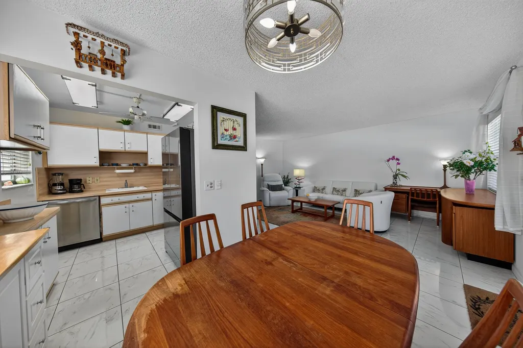 21 Harwood B Deerfield Beach FL 33442