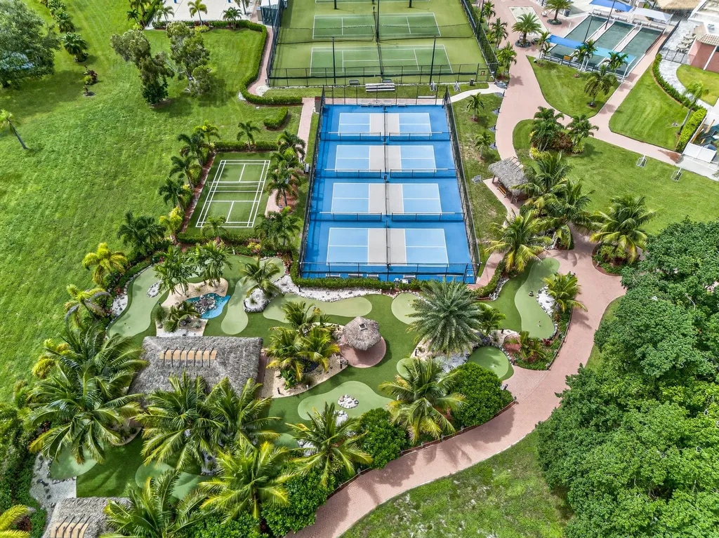 21 Harwood B Deerfield Beach FL 33442