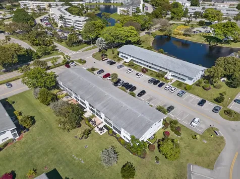 21 Harwood B Deerfield Beach FL 33442