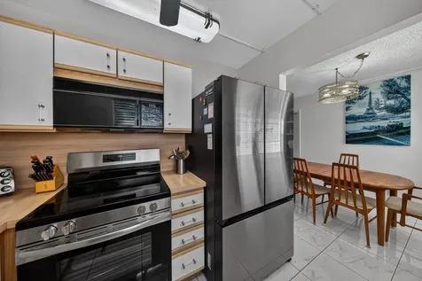 21 Harwood B Deerfield Beach FL 33442