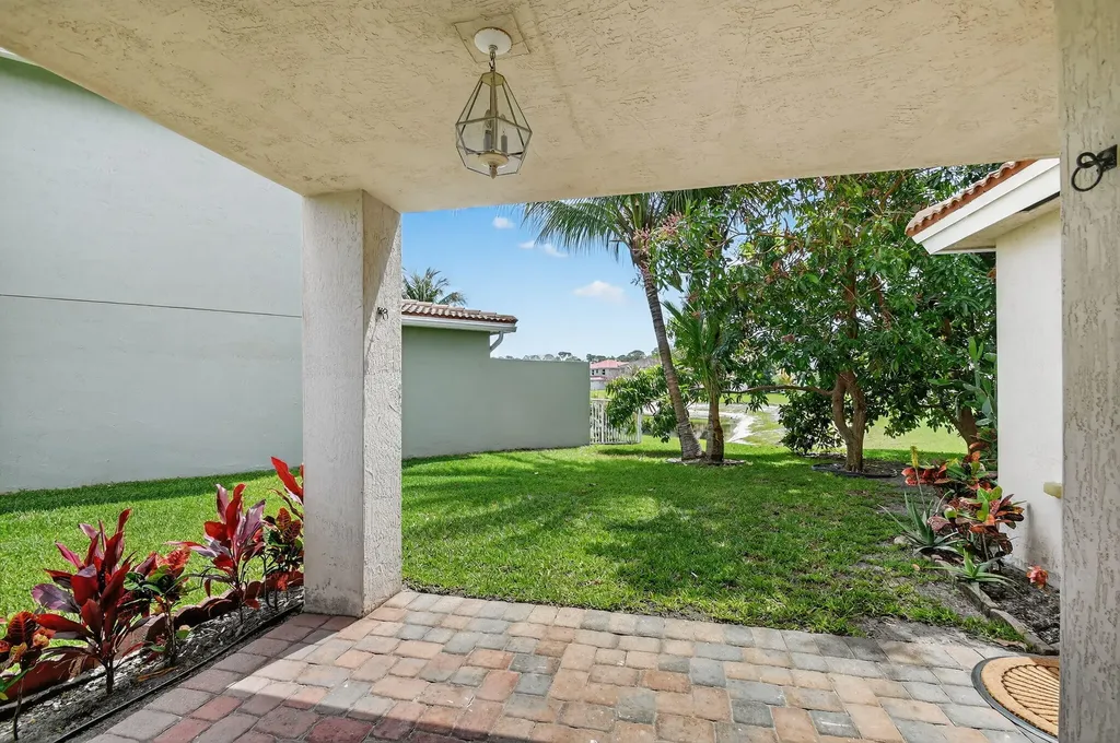 738 Perdido Heights Drive West Palm Beach FL 33413