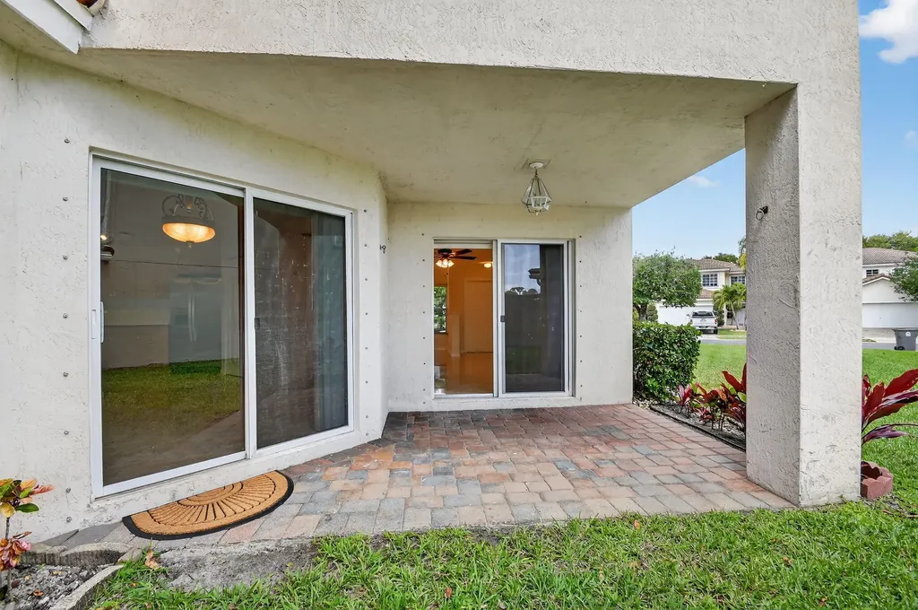 738 Perdido Heights Drive West Palm Beach FL 33413