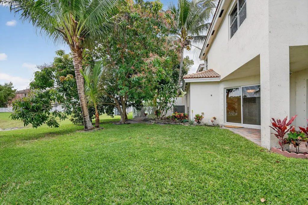 738 Perdido Heights Drive West Palm Beach FL 33413