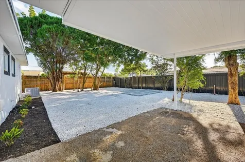 710 SW 67th Avenue Pembroke Pines FL 33023