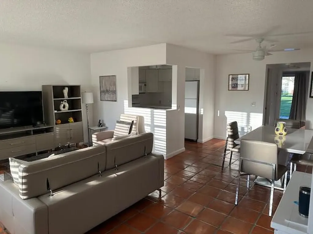 359 Brighton I Boca Raton FL 33434