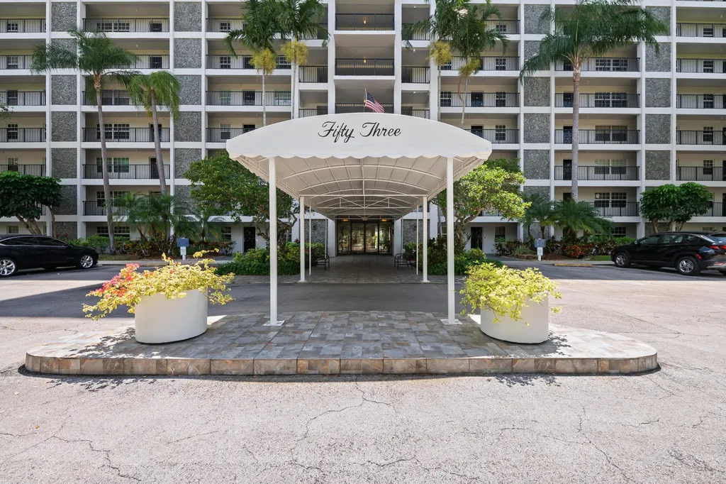 2900 N Course Drive Pompano Beach FL 33069