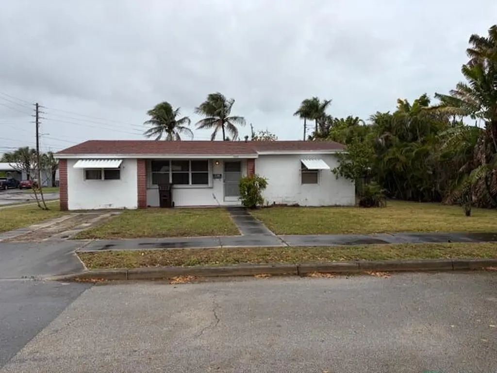 1029 Ardmore Road West Palm Beach FL 33401