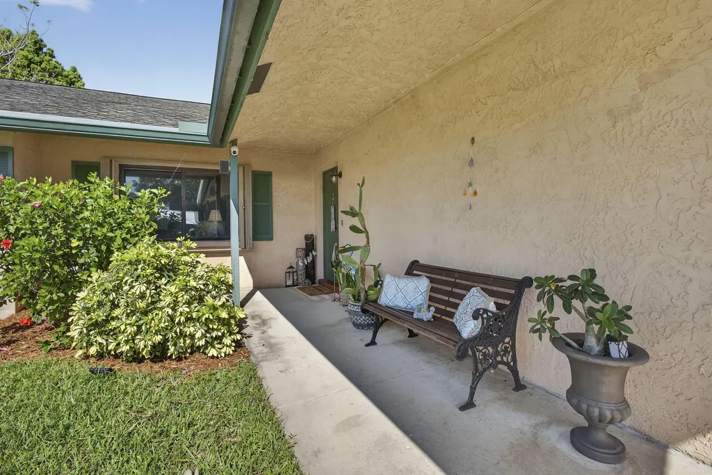 132 Parkwood Drive Royal Palm Beach FL 33411