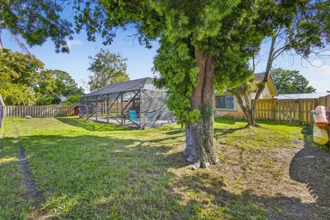 132 Parkwood Drive Royal Palm Beach FL 33411