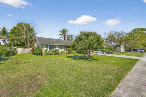 132 Parkwood Drive Royal Palm Beach FL 33411