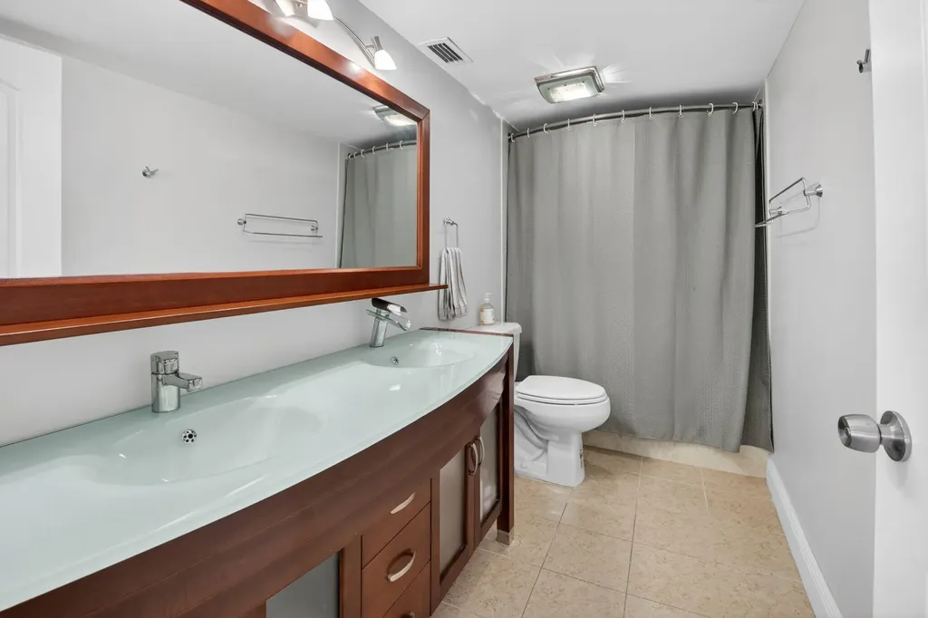 14475 Strathmore Lane Delray Beach FL 33446