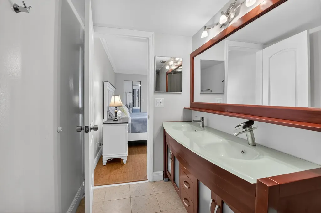 14475 Strathmore Lane Delray Beach FL 33446