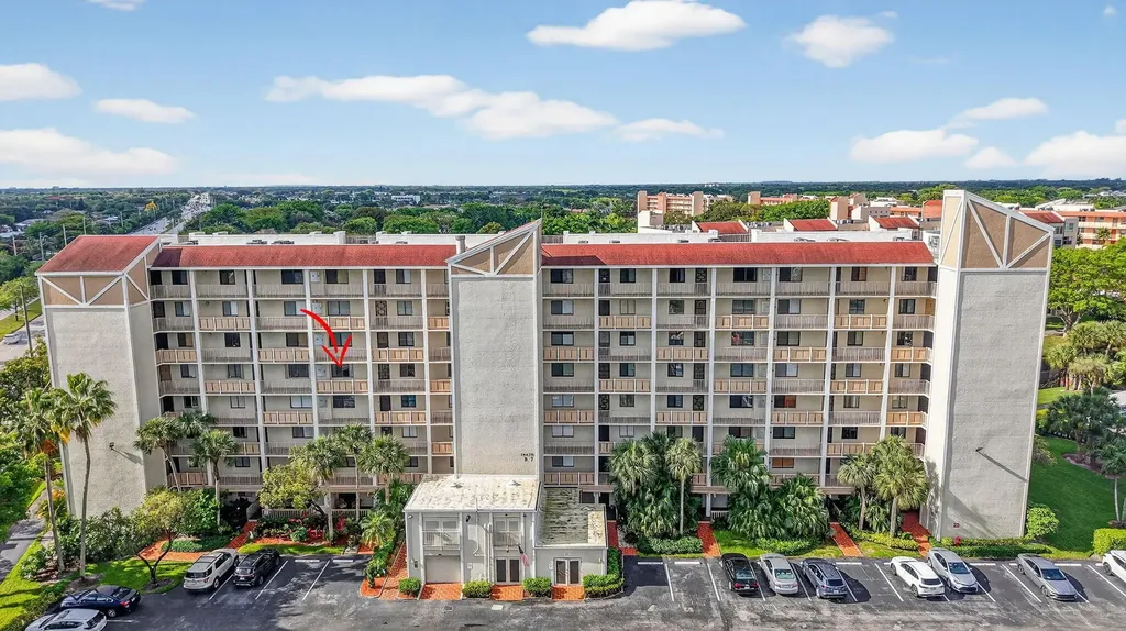 14475 Strathmore Lane Delray Beach FL 33446
