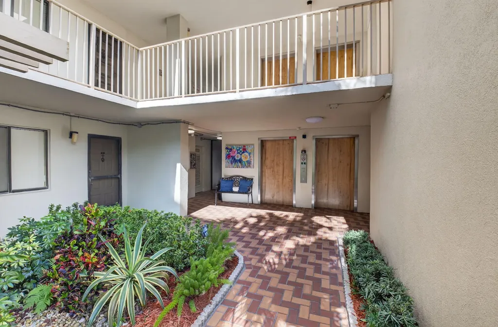 14475 Strathmore Lane Delray Beach FL 33446