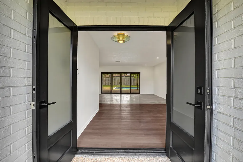 1321 SW 74th Terrace Plantation FL 33317