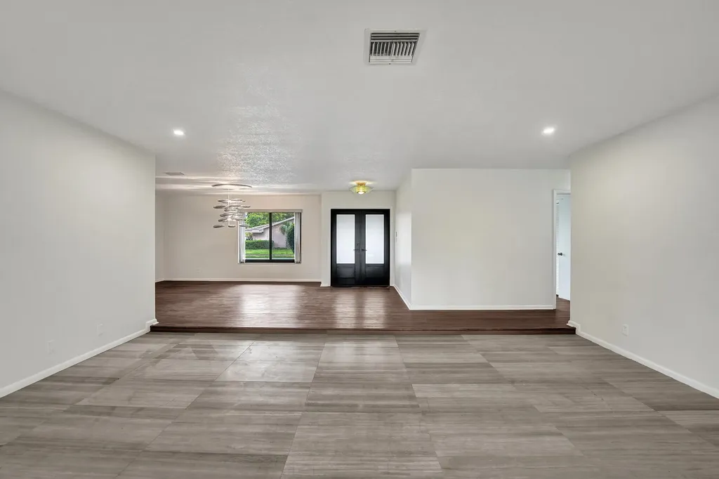 1321 SW 74th Terrace Plantation FL 33317