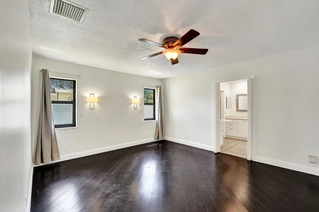 1321 SW 74th Terrace Plantation FL 33317