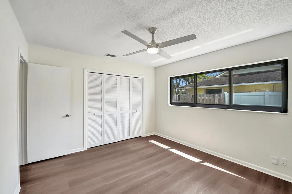 1321 SW 74th Terrace Plantation FL 33317