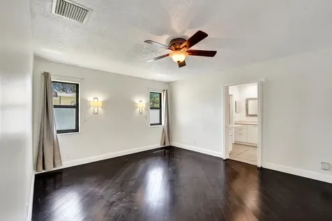 1321 SW 74th Terrace Plantation FL 33317