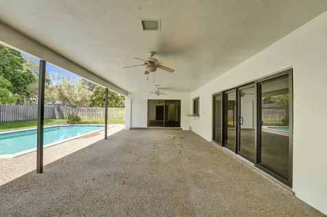 1321 SW 74th Terrace Plantation FL 33317