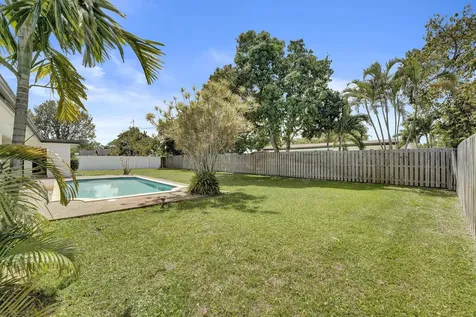 1321 SW 74th Terrace Plantation FL 33317