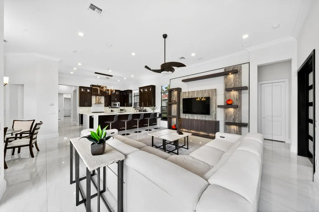 16786 Crown Bridge Drive Delray Beach FL 33446