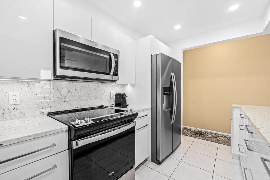 525 N Ocean Boulevard Pompano Beach FL 33062