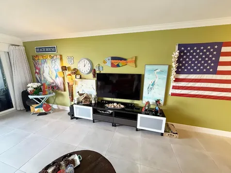 1201 S Riverside Drive Pompano Beach FL 33062
