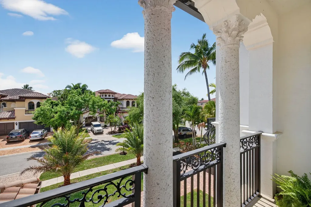 17681 Middlebrook Way Boca Raton FL 33496