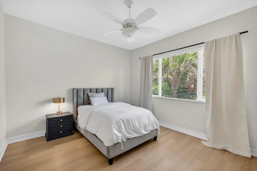 17681 Middlebrook Way Boca Raton FL 33496