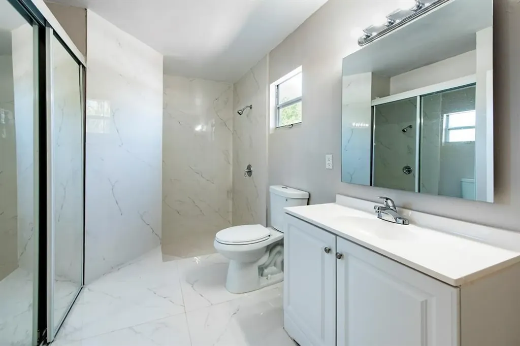 1031 SW 6th Way Deerfield Beach FL 33441