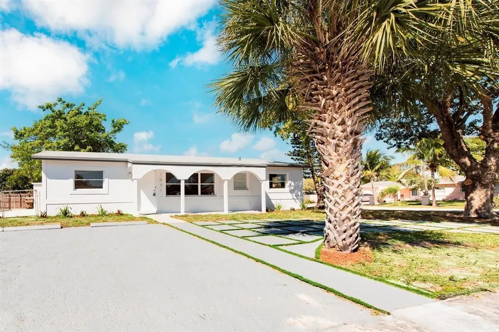 1031 SW 6th Way Deerfield Beach FL 33441