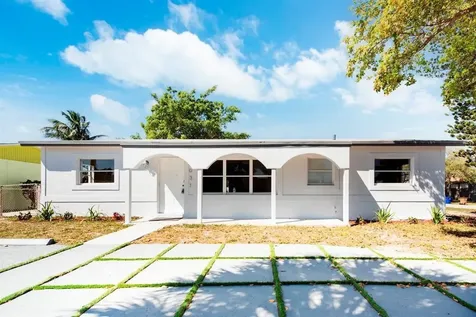 1031 SW 6th Way Deerfield Beach FL 33441