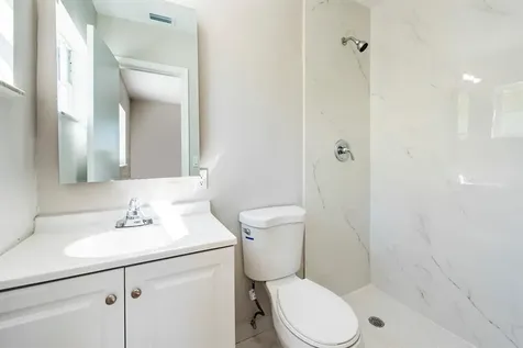 1031 SW 6th Way Deerfield Beach FL 33441