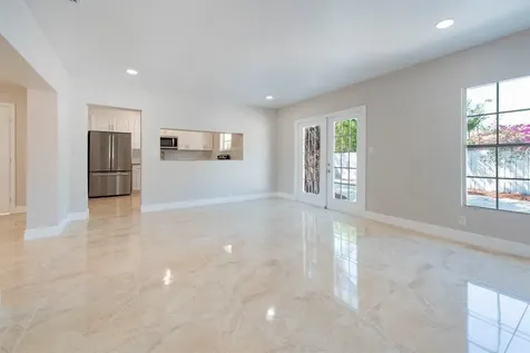 1031 SW 6th Way Deerfield Beach FL 33441