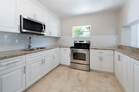 1031 SW 6th Way Deerfield Beach FL 33441