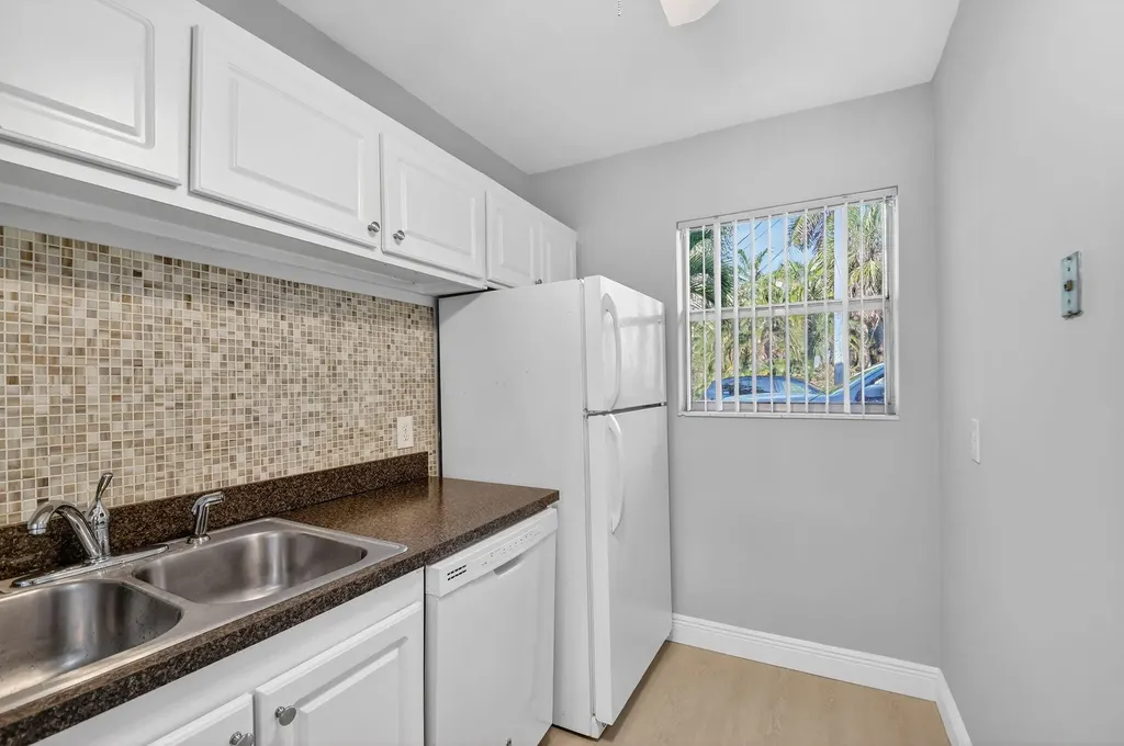 1432 S Lakeside Drive Lake Worth Beach FL 33460