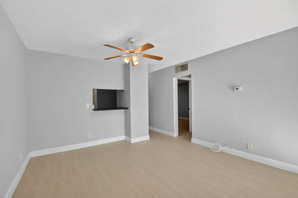 1432 S Lakeside Drive Lake Worth Beach FL 33460