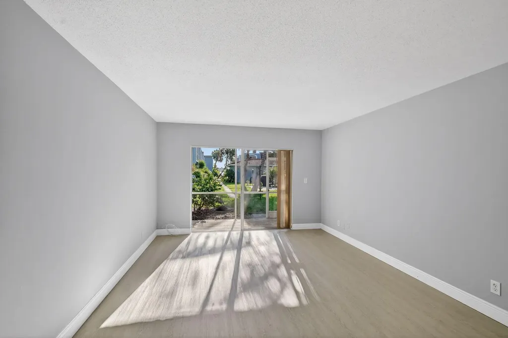 1432 S Lakeside Drive Lake Worth Beach FL 33460