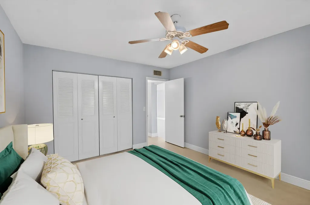 1432 S Lakeside Drive Lake Worth Beach FL 33460