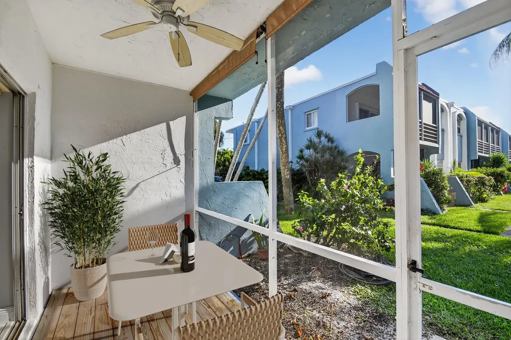 1432 S Lakeside Drive Lake Worth Beach FL 33460