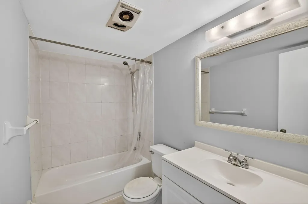 1432 S Lakeside Drive Lake Worth Beach FL 33460