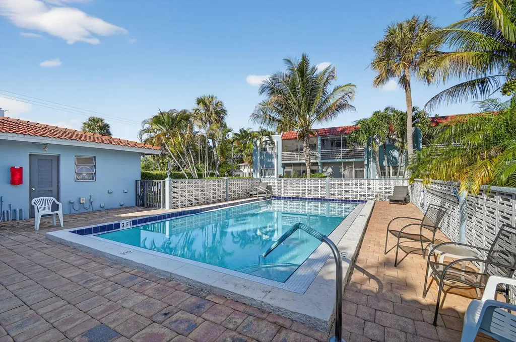 1432 S Lakeside Drive Lake Worth Beach FL 33460