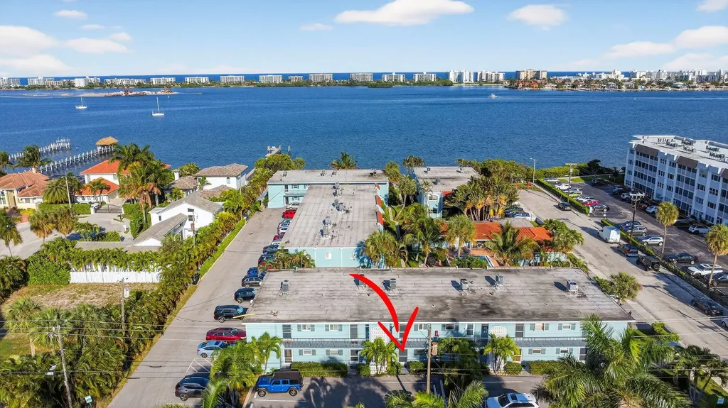 1432 S Lakeside Drive Lake Worth Beach FL 33460