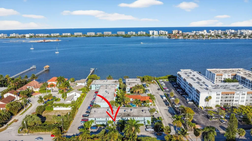1432 S Lakeside Drive Lake Worth Beach FL 33460