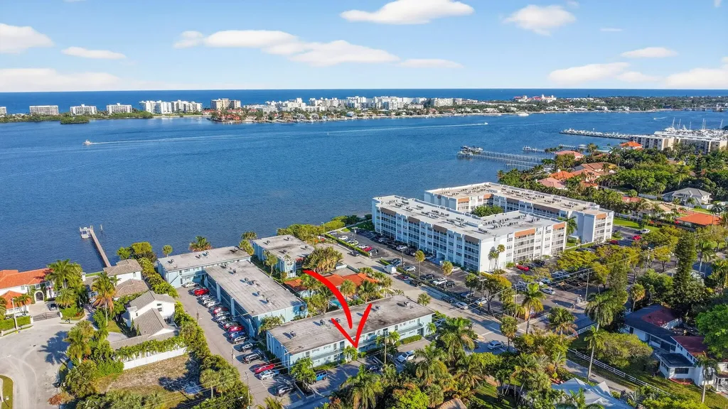 1432 S Lakeside Drive Lake Worth Beach FL 33460
