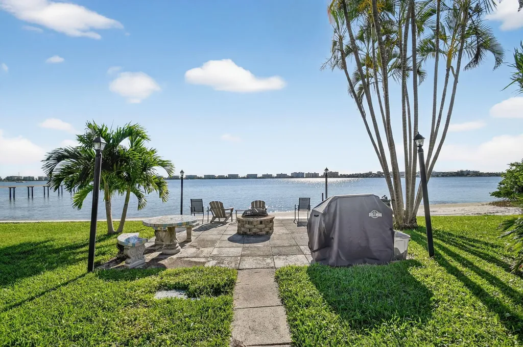 1432 S Lakeside Drive Lake Worth Beach FL 33460
